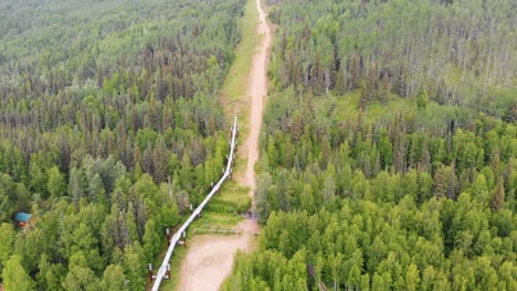 4K-Drone-Video-of-Trans-Alaska-Pipeline-in-Fairbanks,-AK-during-Sunny-Summer-Day-2