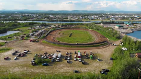 4K-Drone-Video-of-Modified-Stock-Car-Racing-at-Mitchell-Raceway-in-Fairbanks,-AK-during-Sunny-Summer-Evening-5