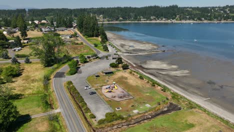 Aerial-view-of-the-waterfront-Freeland-Park-during-low-tide-on-Whidbey-Island