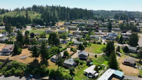 Orbiting-aerial-view-of-the-Freeland-neighborhoods-in-Washington-State