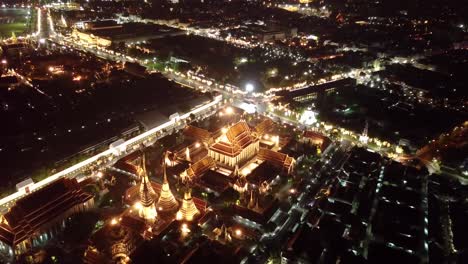 Night-drone-shots-of-Bangkok-near-Wat-Arun-temple,-UHD-9