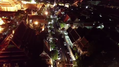 Night-drone-shots-of-Bangkok-near-Wat-Arun-temple,-UHD-4
