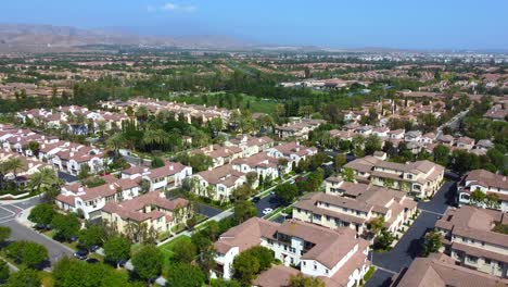 Häuser-In-Irvine,-Kalifornien