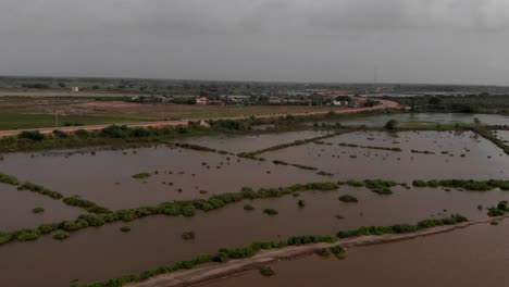 Eine-Drohnenaufnahme-Von-Überschwemmungsgebieten-In-Sindh-Nach-Starkem-Regen