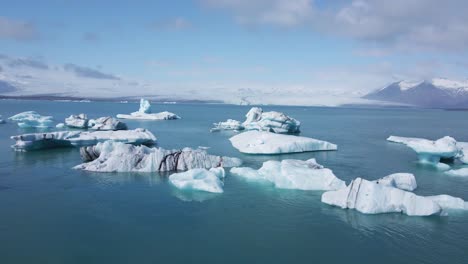 Drohnenansicht-Eines-Gletschers-In-Island-4k-4