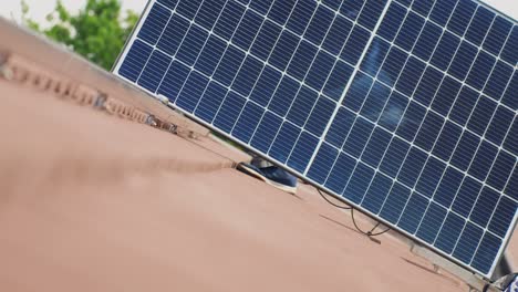 Solarpanel-Gefährlich-Zur-Dachrutsche-Tragen