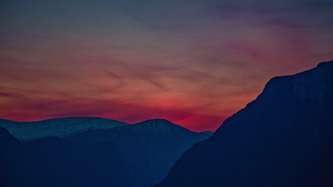 Incredible-sunset-time-lapse-in-beautiful-mountains