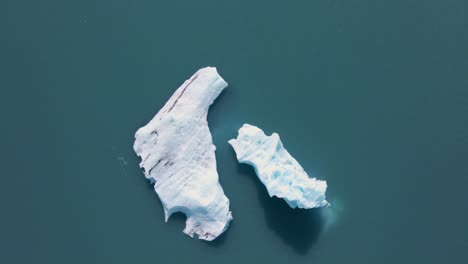 Drohnenansicht-Eines-Gletschers-In-Island-4k-3