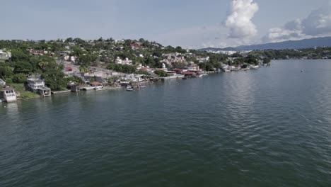 Drone-view-of-the-viking-beach-in-tequesquitengo-lake