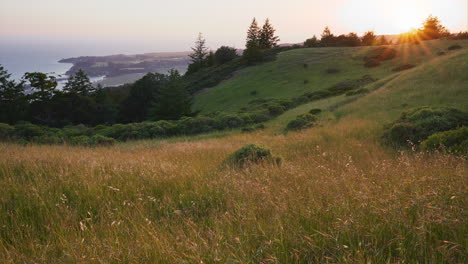 Sunset-from-atop-Mt-Tamalpais-looking-over-the-San-Francisco-Bay---time-lapse