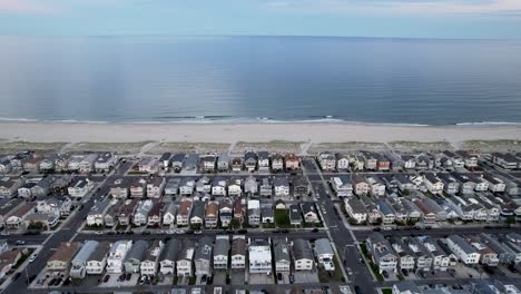 Aerial-shot-over-a-New-Jersey-beach-town