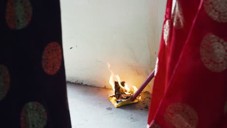 Burning-joss-paper-as-ritual-of-offering-to-ancestors