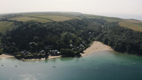 Aerial-View-Of-Scenic-Beaches-In-Salcombe,-Devon,-England---drone-shot