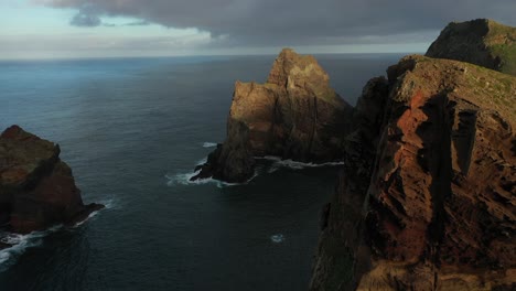 Last-rays-of-sunshine-hitting-the-cliffs-on-the-coast-of-Madeira