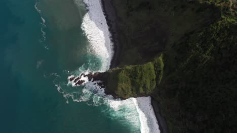 Drone-clip-of-the-coastline-of-Madeira