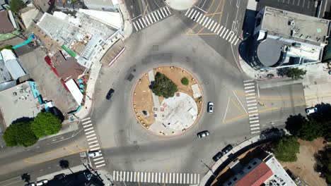 Kinney-Plaza,-top-down-aerial-view-roundabout-intersection-junction-in-Venice