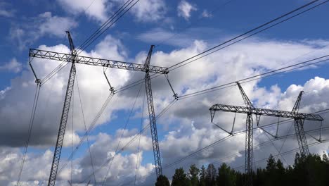 Time-lapse-of-electric-towers-and-powerlines