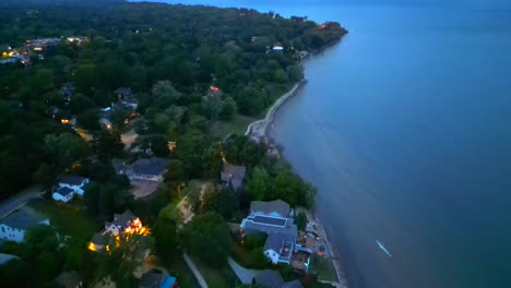 Niagara-on-the-lake-waterfront-at-twilight-with-Queen's-Royal-Park-view