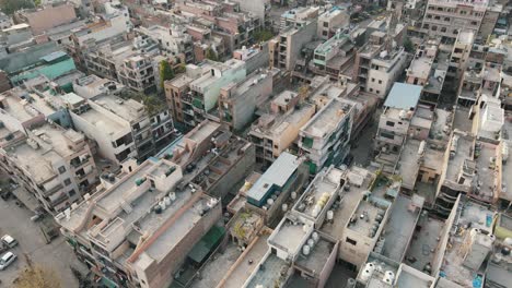 Top-Luftaufnahme-Der-Dächer-Der-Indischen-Stadt-Neu-Delhi-West-Delhi-4k-10