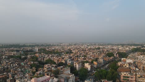 Top-Luftaufnahme-Der-Dächer-Der-Indischen-Stadt-Neu-Delhi-West-Delhi-4k-9