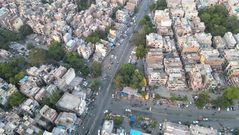 Top-Luftaufnahme-Der-Dächer-Der-Indischen-Stadt-Neu-Delhi-West-Delhi-4k-5