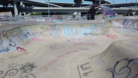 Spray-Paint-Grafitti-at-Skate-Park