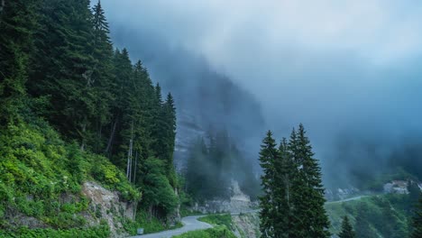 Cloud-movements-over-mountain-forest-1