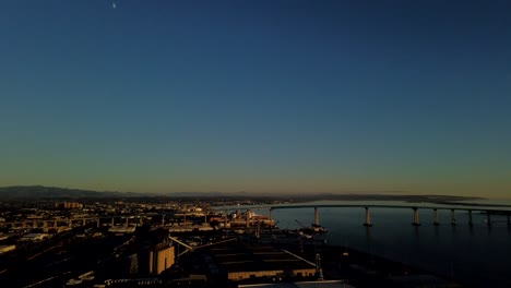 Sonnenuntergang-über-Dem-Hafen-Von-San-Diego-–-Zeitraffer