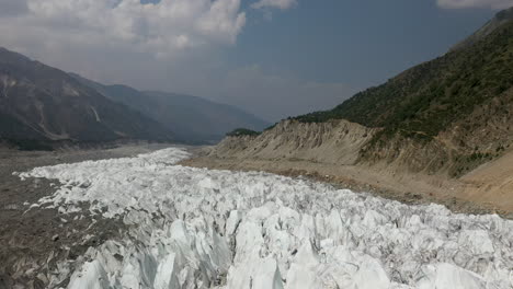 Drone-shot-of-glacier,-Fairy-Meadows-Pakistan,-cinematic-revealing-aerial-shot