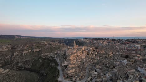 Aerial-video-of-the-city-of-Matera-in-Basilicata,-southern-Italy-1
