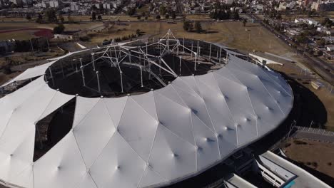 Eine-Dynamische-Luftaufnahme-Des-Estadio-Nico