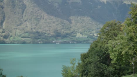 Iseltwald-Suiza-Escénico-Montaña-Lago-Ladera-Aldea-Verano