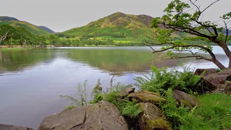 Malerischer-Blick-über-Den-Buttermere-Lake-Im-Lake-District,-Cumbria-Im-Vereinigten-Königreich