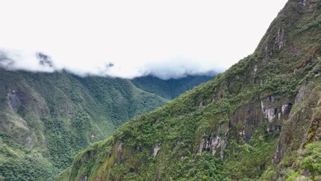 Luftdrohnenflugansicht-Des-Berges-Machu-Pichu,-Peru,-Anden,-Südamerika-5