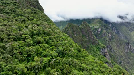 Luftdrohnenflugansicht-Des-Berges-Machu-Pichu,-Peru,-Anden,-Südamerika-2