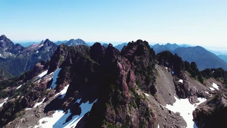 Aerial-Rotation-of-Jagged-Summit-Peaks---Mackenzie-Range,-Vancouver-Island,-BC,-Canada