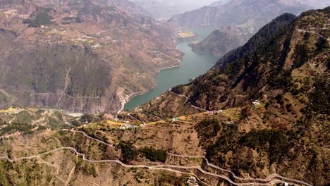 Der-Chamera-Staudamm-Staut-Den-Fluss-Ravi-Und-Unterstützt-Das-Wasserkraftprojekt