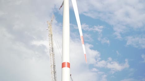 Bau-Einer-Windkraftanlage-In-Lommel,-Belgien