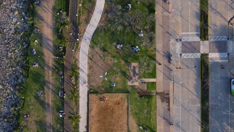 Top-down-shot-of-the-Costanera-Vicente-López-park-in-Buenos-Aires,-Argentina