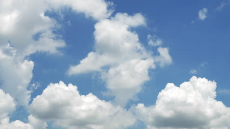 Lapso-De-Tiempo-Del-Hermoso-Cielo-Azul-Con-Nubes-En-Un-Día-Soleado-Para-Mover-El-Fondo-Abstracto-3