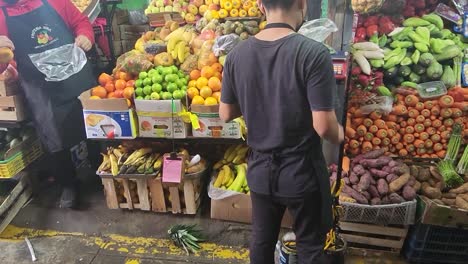 Video-De-Un-Mercado-De-Frutas-Y-Verduras-1