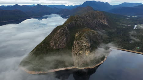 Slow-drone-footage-around-Lake-Macintosh-in-Tasmania-in-Australia