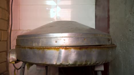 Kochprozess-Des-Traditionellen-äthiopischen-Injera-Brots,-Äthiopien-2