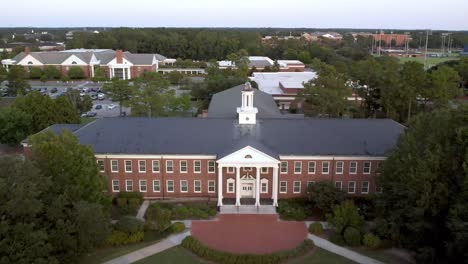 Aerial-fly-over-university-of-north-carolina-at-wilmington