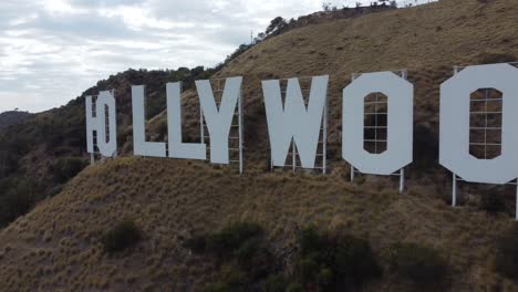Hollywood-Schild-In-Los-Angeles,-Kalifornien,-Per-Drohne-4k