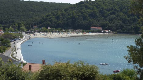 White-sand-beach-in-Croatia