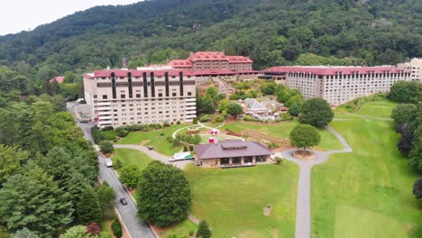 4K-Drone-Video-of-Convention-Center-and-Golf-Course-at-Grove-Park-Inn-in-Asheville,-NC-on-Sunny-Summer-Day-1