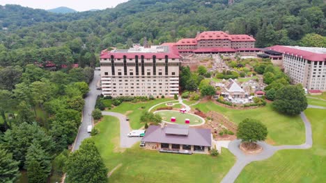 4K-Drone-Video-of-Convention-Center,-Spa-and-Golf-Course-at-Historic-Grove-Park-Inn-in-Asheville,-NC-on-Sunny-Summer-Day-3