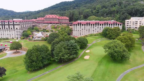 4K-Drone-Video-of-Convention-Center-and-Spa-at-Historic-Grove-Park-Inn-in-Asheville,-NC-on-Sunny-Summer-Day