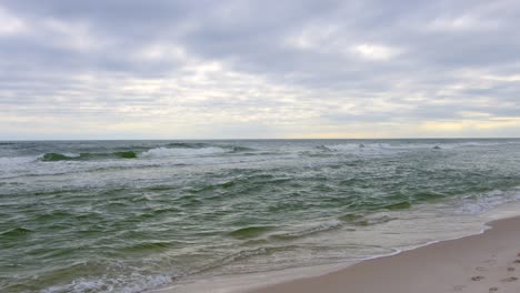 Ocean-waves-on-an-overcast-day-4